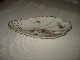 O12 / Petit Plat - Drageoir - Vide Poche  - Porcelaine - Décor Hirondelle - Andere & Zonder Classificatie