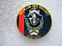 COIN BI FACE 40MM LE BATAILLON DES DOUANES DEFILE DU 14 JUILLET 2021 A PARIS ETAT EXCELLENT - Police