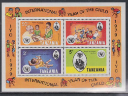 Tanzanie BF N° 18  XX Année Internatinale De L'Enfant, Le Bloc  Sans Charnière TB - Tanzanie (1964-...)