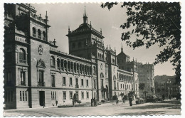 CPSM Dentelée 9 X 14 Espagne (34) VALLADOLID Academia De Caballeria - Valladolid