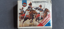 Waterloo British Cavalry (11 Figures + Horses) - Model Kit (36 Pieces) - Airfix (HO/00) - Figurine