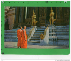 BANGKOK Thai Budhist Priest In The Temple - Thaïlande