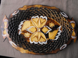 Vintage Hand Carved And Painted Wooden Plate For Home Décor #0645 - Platos