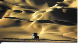 NIGER Une Jeep Dans L'Aïr Désert Du Sahara  (4x4) CPM GRAND FORMAT 20 X 11 Cms H 2522 Phot Jean-Luc Manaud HOA-QUI X 13 - Niger