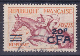 REUNION - 318  HIPPISME OBL USED COTE 43 EUR - Gebruikt