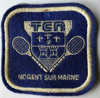 Ancien écusson Brodé - Tennis Nogent Sur Marne - TCN - Apparel, Souvenirs & Other