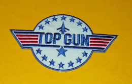 TISSU PATCH : TOP GUN , DIAMETRE 9 CM , BON ETAT VOIR PHOTO . POUR TOUT RENSEIGNEMENT ME CONTACTER. REGARDEZ MES AUTRES - Ecussons Tissu