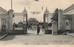 Rennes * Entrée De La Caserne Mac Mahon * Militaria Militaire - Rennes