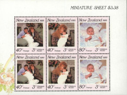 NEW ZEALAND 1989 HEALTH ROYALTY   SHEET MNH - Blokken & Velletjes