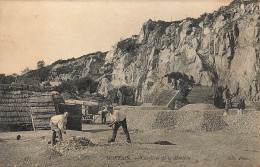 Mortain * Les Carrières De La Montjoie * Mines Pierre Carrière Mine - Autres & Non Classés