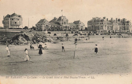 Paramé * Le Casino * Le Grand Hôtel Et Hôtel Duguay Trouin * La Plage Et Jeu De Tennis - Parame