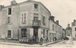 Cravant * Rue Et La Maison GUERNAULT , Quincaillerie Ferblanterie - Autres & Non Classés