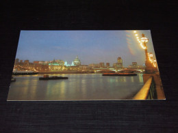 64040-          ENGLAND, LONDON, ST. PAUL'S CATHEDRAL FLOODLIT : FROM THE RIVER - St. Paul's Cathedral