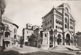 4911A 103 La Cathedrale - Cathédrale Notre-Dame-Immaculée