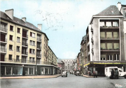 Sedan * Rue Gambetta * Camion Marchand De Glaces Glacier * Magasin A L'ENCFANT CHOUE * Commerces - Sedan