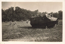 WW1 Guerre 14/18 War * French Tank Leading Attack Along Marne * Char Matériel Militaire * Photo Ancienne 11.5x7.8cm - Oorlog 1914-18