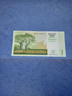 MADAGASCAR-P93a 2000A 2007/2014 UNC - Madagascar