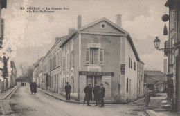 17 / MIRAMBEAU / GRANDE RUE ET RUE ST BONNET / DEBIT DE VIN - Mirambeau