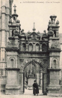 FRANCE - Saint Thégonnec - L'Arc De Triomphe - Carte Postale Ancienne - Saint-Thégonnec