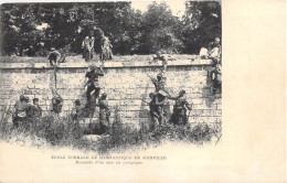 FRANCE - 94 - JOINVILLE LE PONT - Ecole Normale De Gymnastique - Escalade D'un Mur En Campagne - Carte Postale Ancienne - Joinville Le Pont