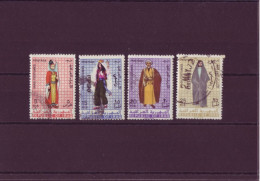 Asie - Irak - Costumes - 4 Timbres Différents - 4968 - Kampuchea