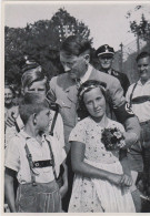 Guerre 40 Photo Photographie Officielle Adolf Hitler Sammelwerk N°15 Bild Dr 165 Le Führer Et Les Enfants - Guerra, Militares