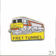 Pin's Transport - Train / SNCF - Fret Tunnel. Non Estampillé. Zamac. T987-23 - Transports