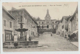 38 - SAINT JEAN DE BOURNAY---Place Des Terreaux---Fontaine---animé - Saint-Jean-de-Bournay