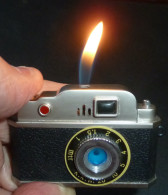 Briquet à Gaz - Représentant Un Appareil Photo  (fonctionne) - Autres & Non Classés