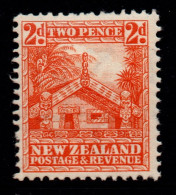 NEW ZEALAND 1941 PICTORIALS 2d ORANGE "WHARE" STAMP MNH (ET59) - Nuovi