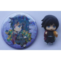 Kimetsu No Yaiba ( Demon Slayer ) Giyu Tomioka Figurine & Pin Badge - Otros & Sin Clasificación