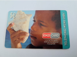 ST MARTIN ECO CARD  €5,- Local Metropole / CHILD WITH SEA SHELL/ XTS TELECOM/ USED    ** 14931 ** - Antillas (Francesas)