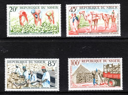 Niger   -   1963. Arachidi:raccolto,trasporto, Lavorazione Peanuts: Harvest, Transport, Processing. Camels Complete MNH - Usines & Industries