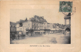 62-BAPAUME- LA RUE D'ARRAS - Bapaume