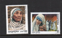 MOTHER THERESA   - ALBANIA - 1998 - MOTHER THERESA SET OF 2 MINT NEVER HINGED,  - Moeder Teresa