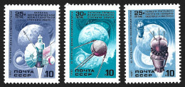 SPACE USSR 1987 Mi.  5698 - 5700 Cosmonautics Day Satellite Astronautus Space Program MNH Stamps Full Set - Collections