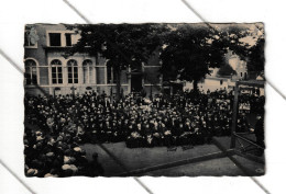 TOP ! AMAY - Photo Carte - Mise à L'honneur De 5 Couples Place Adolphe Grégoire - Noces D'Or ?   (B341) - Amay