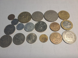 Lot De  18 Monnaies Du Monde   ( 374 ) - Mezclas - Monedas