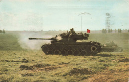 MILITARIA - Tir à La Mitrailleuse D'un Char "Patton" M47 - Colorisé - Carte Postale Ancienne - Materiale