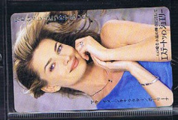 Télécartes Carte Telephonique Phonecard Japon Japan  Telecarte Theme Vedette  Sharon Stone - Personaggi