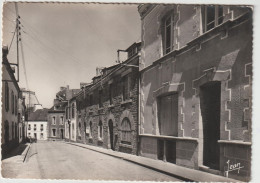 ELLIANT  LA RUE DE LA MAIRIE - Elliant