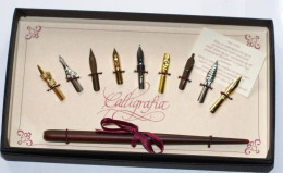 DUE COLLEZIONI DI PENNINI ARTISTICI CERTIFICATO, "LA CALLIGRAFIA" - Encriers