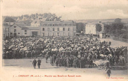 Cholet         49          Les Marchés  ..    Le   Marché Aux Boeufs Un Samedi Matin   N° 7  .  (Voir Scan) - Cholet