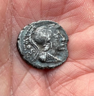 Denier En Argent De Rubria - République Romaine - TB++ - Republic (280 BC To 27 BC)