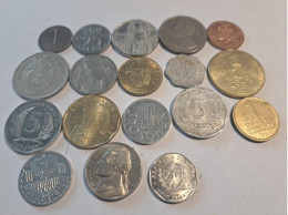Lot De  18 Monnaies Du Monde   ( 250 ) - Kilowaar - Munten