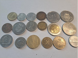 Lot De  18 Monnaies Du Monde   ( 225 ) - Mezclas - Monedas
