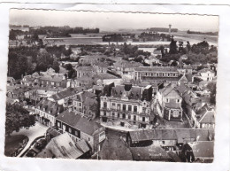 CPM. 15 X 10,5 -  EN  AVION  AU-DESSUS  DE...  4.  CRIQUETOT  L'ESNEVAL  -  L'Hôtel De Ville - Criquetot L'Esneval