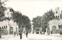 FRANCE - Avignon - Entrée De La Ville Et Rue De La République - Animé - Carte Postale Ancienne - Avignon