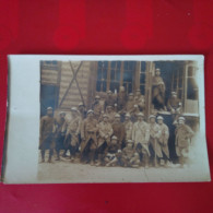 CARTE PHOTO SOLDATS CROIX ROUGE - Oorlog 1914-18