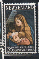 NEW ZEALAND NUOVA ZELANDA 1966VIRGIN WITH CHILD BY CARLO MARATTA CHRISTMAS NATALE NOEL WEIHNACHTEN NAVIDAD 3p USED USATO - Oblitérés